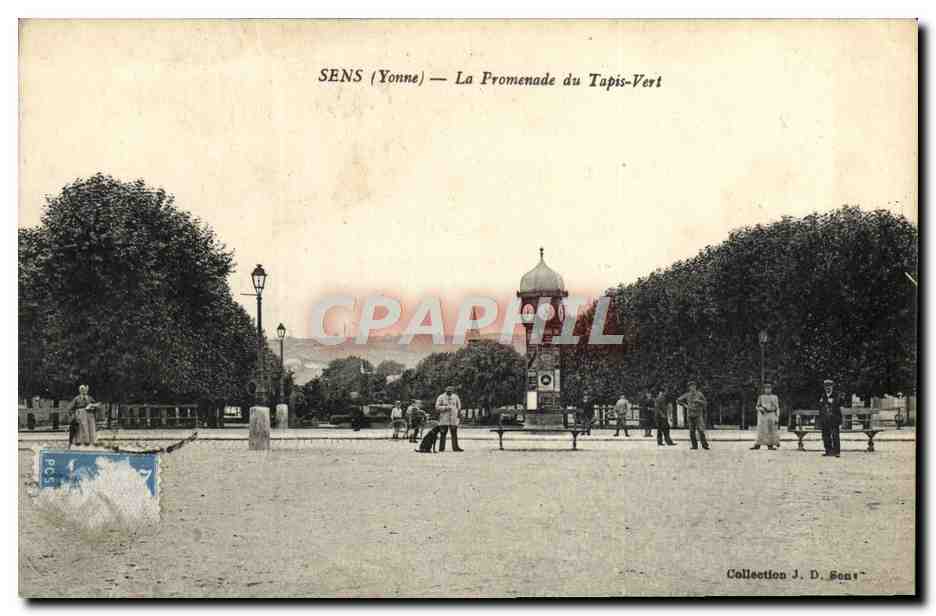 CPA Sens La Promenade du Tapis Vert