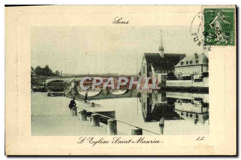 CPA Sens L'Eglise Saint Maurice