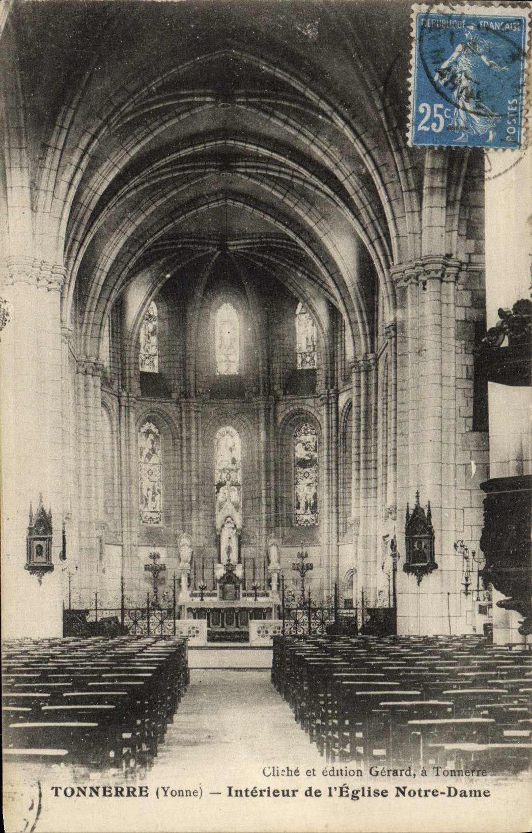 CPA Tonnerre interieur De l'Eglise Notre Dame