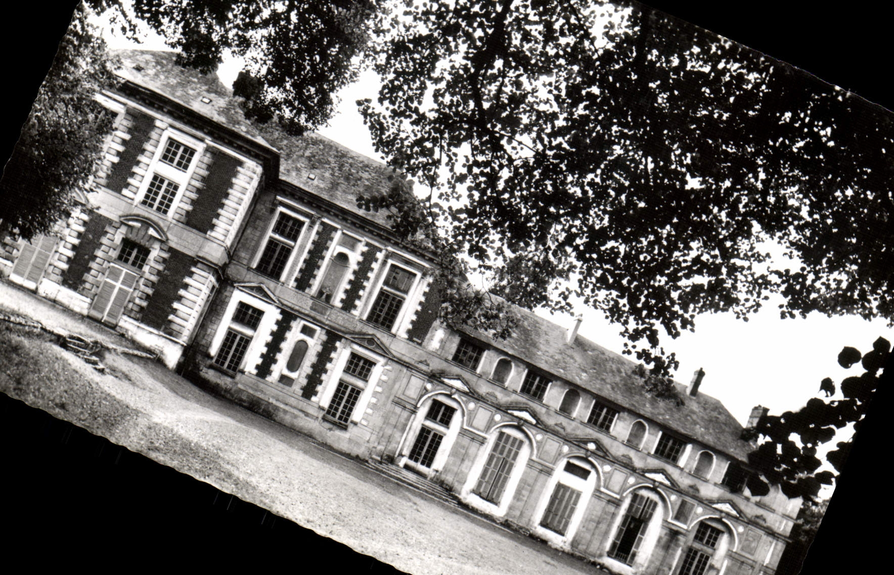 CPM Vallery La Partie du Chateau Renaissance