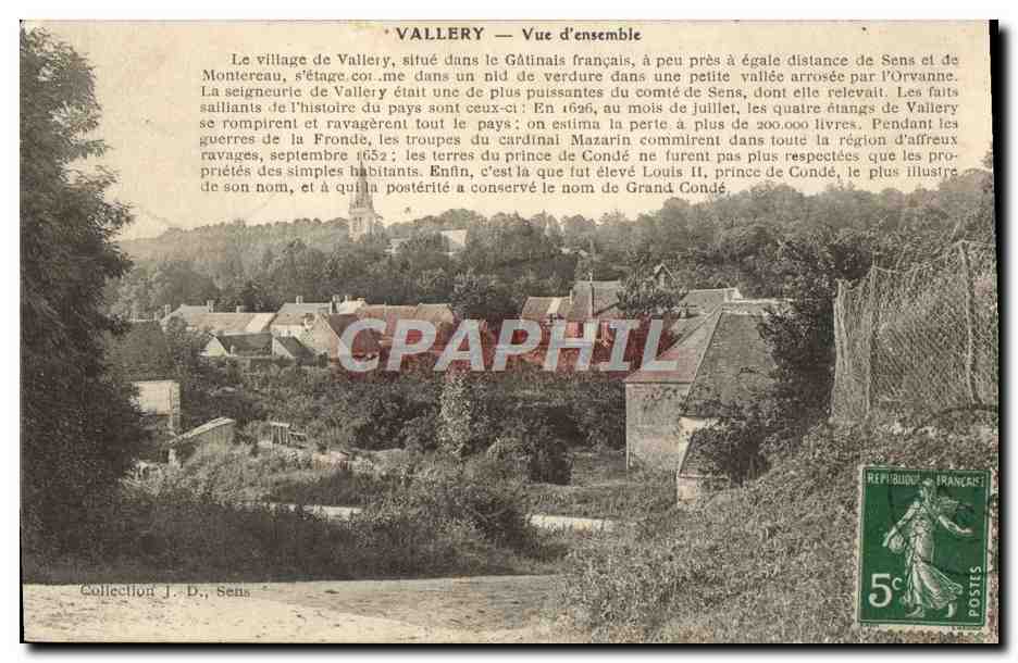 CPA Vallery Vue d'ensemble Le village de Vallery situe dans le Gatinals francais