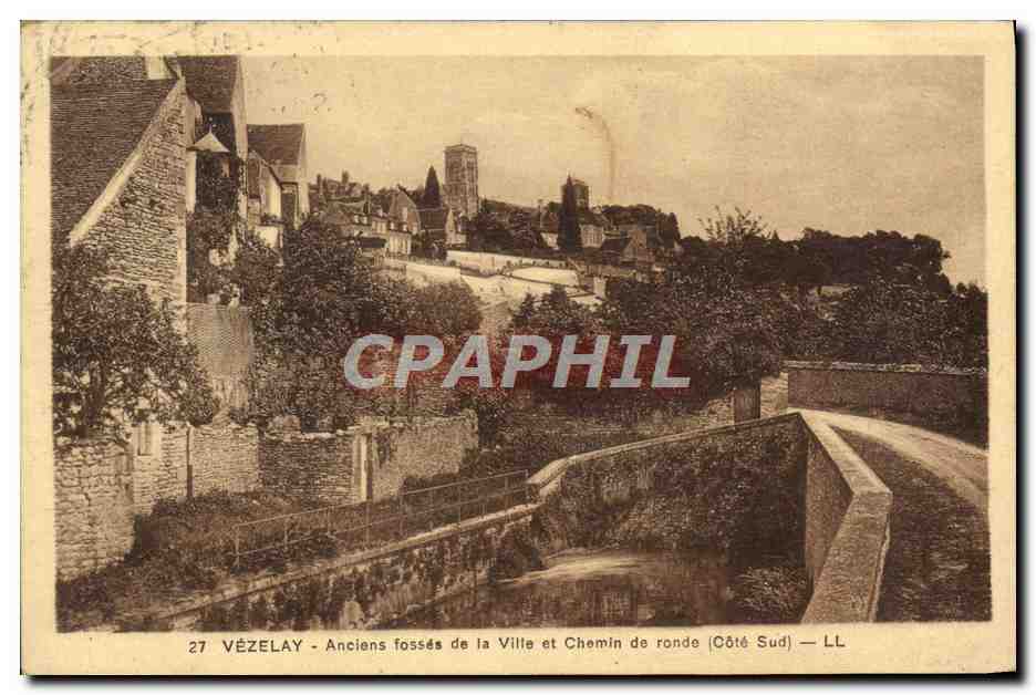 Vézelay - Anciens fossés de la Ville et Chemin de ronde (Côté Sud) — LL