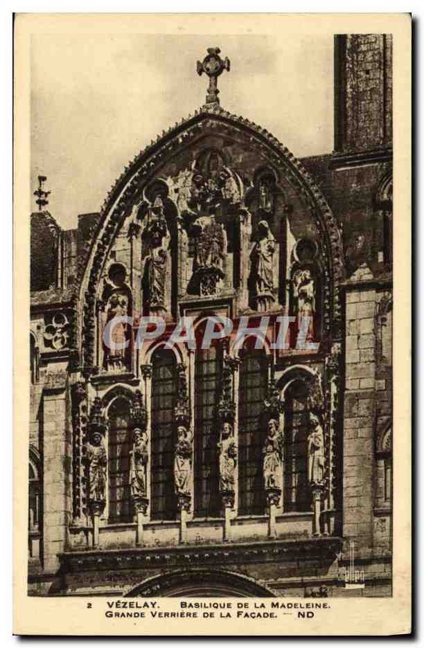 Vézelay — Basilique de la Madeleine, grande verrière de la façade — Magasin du Printemps de Vézelay