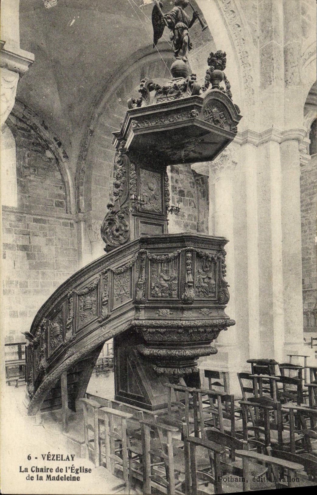 Vézelay — La Chaire de l'Église de la Madeleine — édit. Arallon