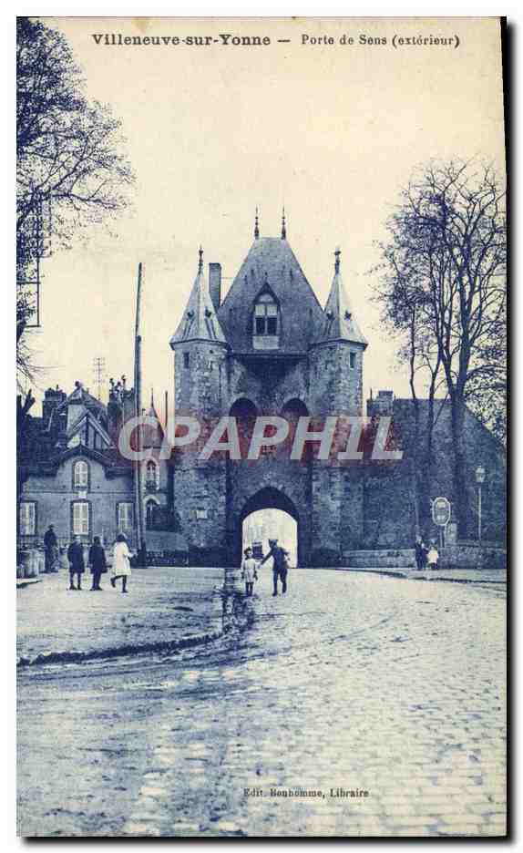 Villeneuve-sur-Yonne — Tor zur Sens (Außen) — Verlag Nonhomme, Buchhändler