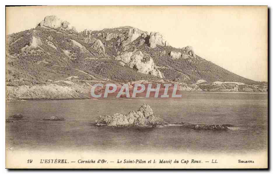 CPA L'Esterel Corniche d'Or Le Saint Pilon Et Massif Du Cap Roux