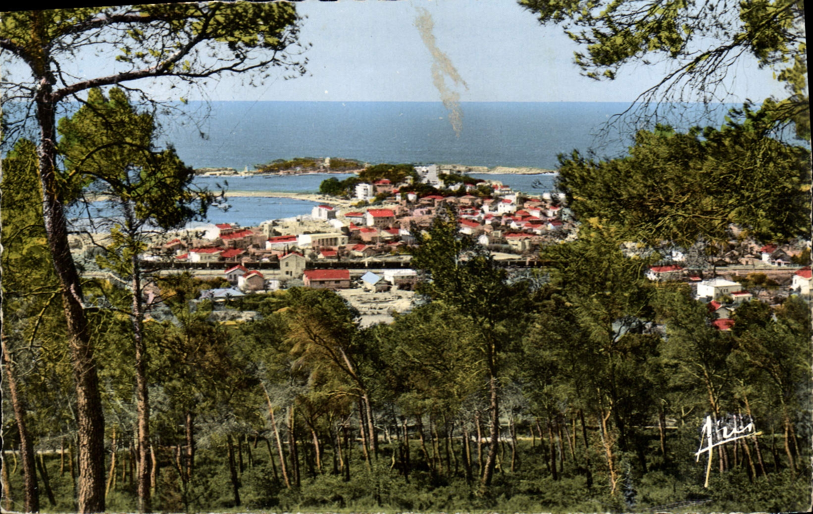 CPM Cote D'Azur Bandol Vue Generale