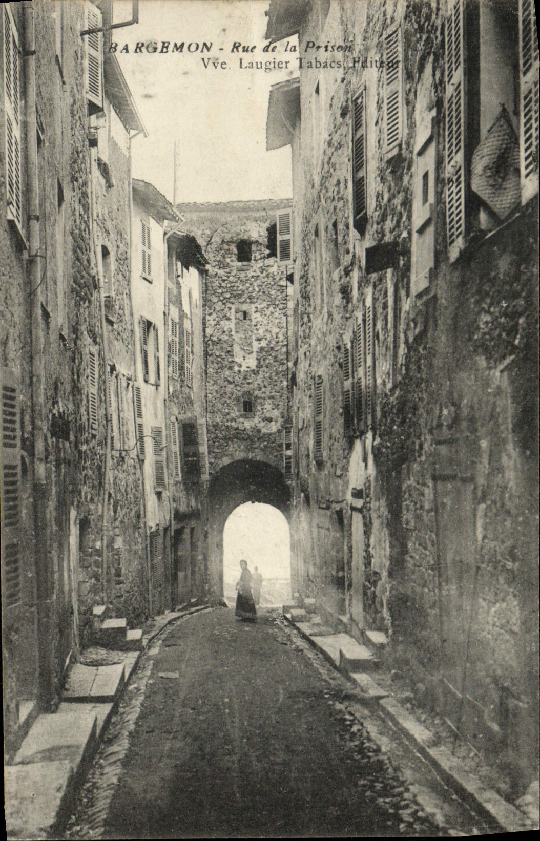 CPA Bargemon Rue De La Prison Vue Laugier Tabacs