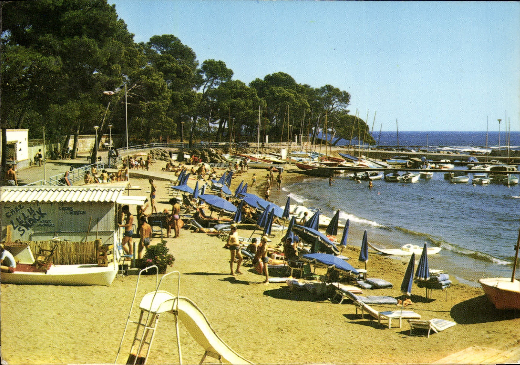 CPM Lumiere Et Beaute De La Cote d'Azur Boulouris La Plage Du Toukan