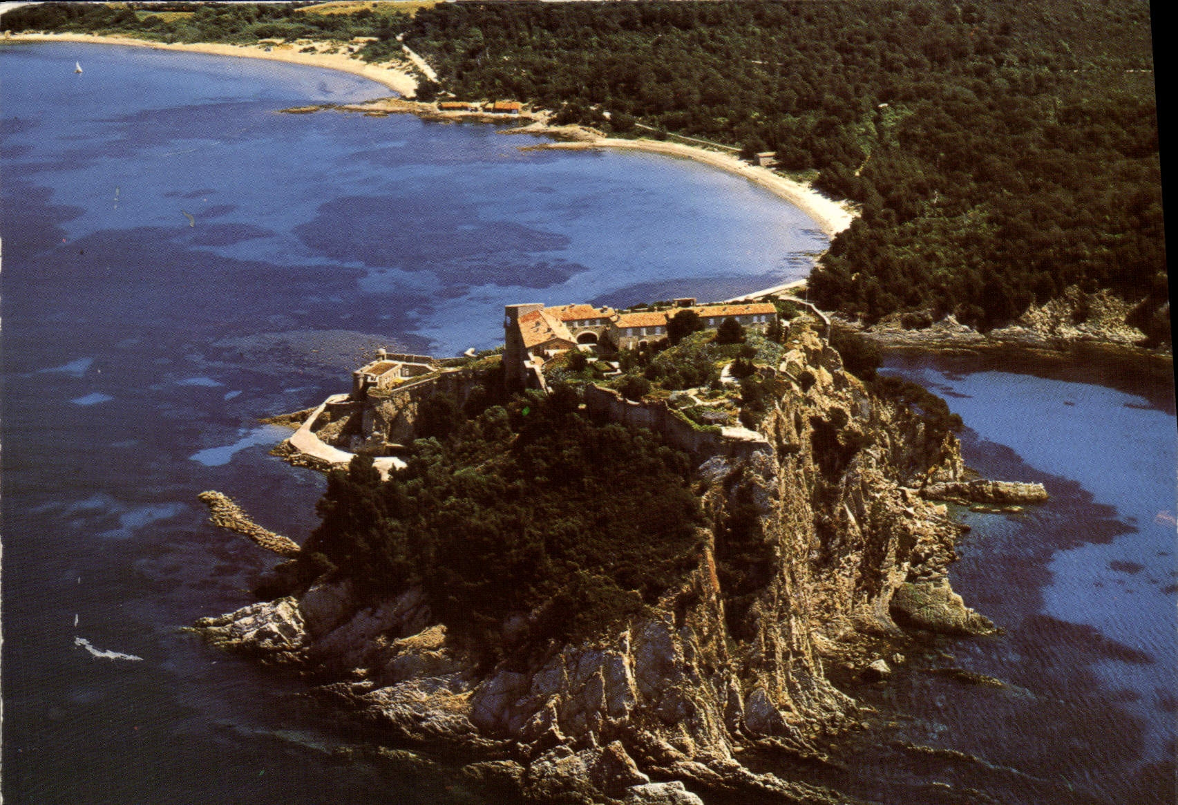 Fort de Bregançon — Gros plan — Éditions Bandal
