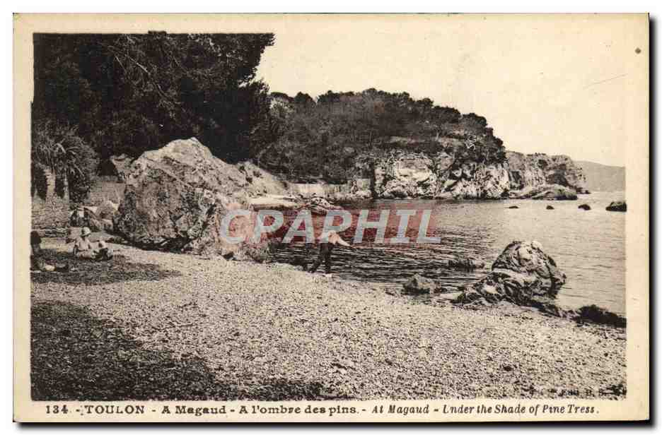 Toulon - A Magaud - A l'ombre des pins - At Magaud - Under the Shade of Pine Trees