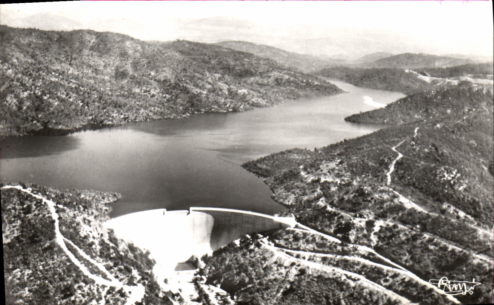 Le Barrage de Malpasset — avant la catastrophe du 2 décembre 1959 — Combiér Imprimeur, 71 S.& L. Y.C.I.M.