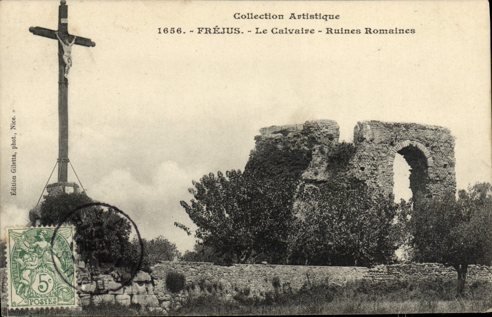 CPA Frejus Le Calvaire Ruines Romaines