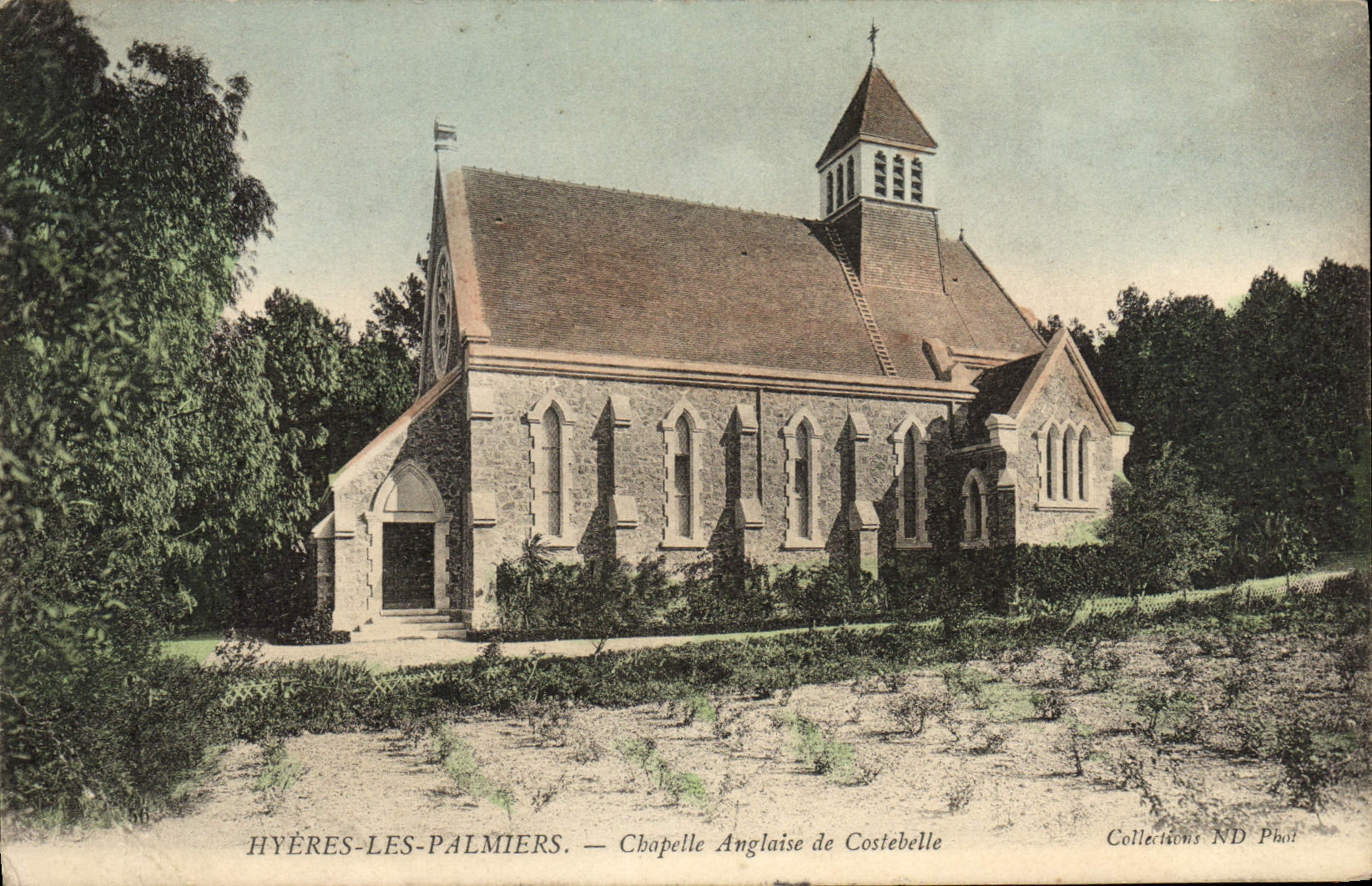 CPA Hyeres Les Palmiers Chapelle Anglaise de Costebelle