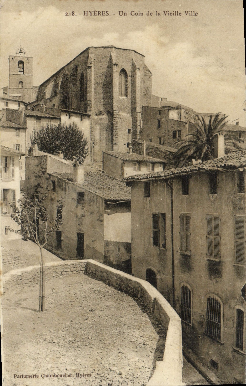 CPA Hyeres Un Coin de la Vieille Ville