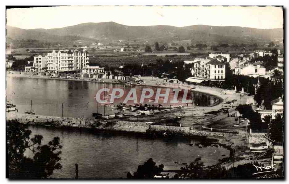 CPM Le Lavandou La Plage