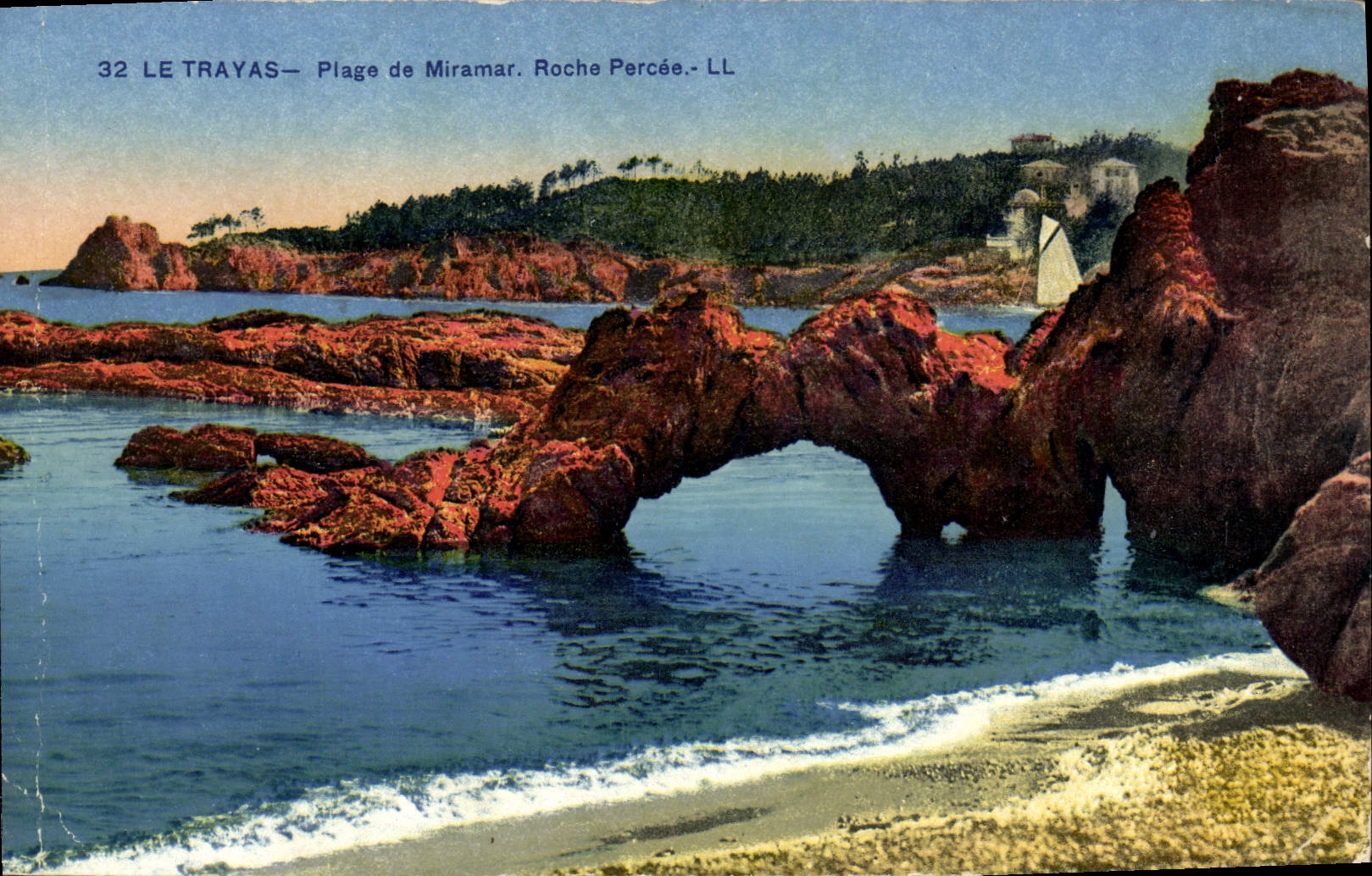 CPA Le Trayas Plage de Miramar Roche Percee - Recto