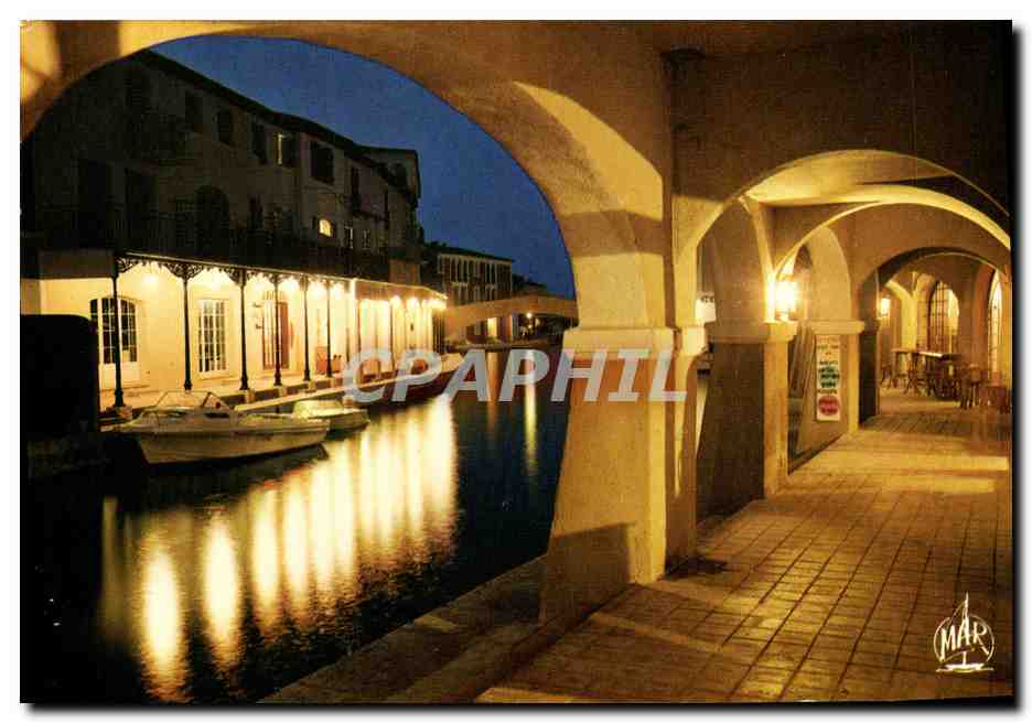 Port-Grimaud (83) — La Cité Lacustre — Les Éditions MAR