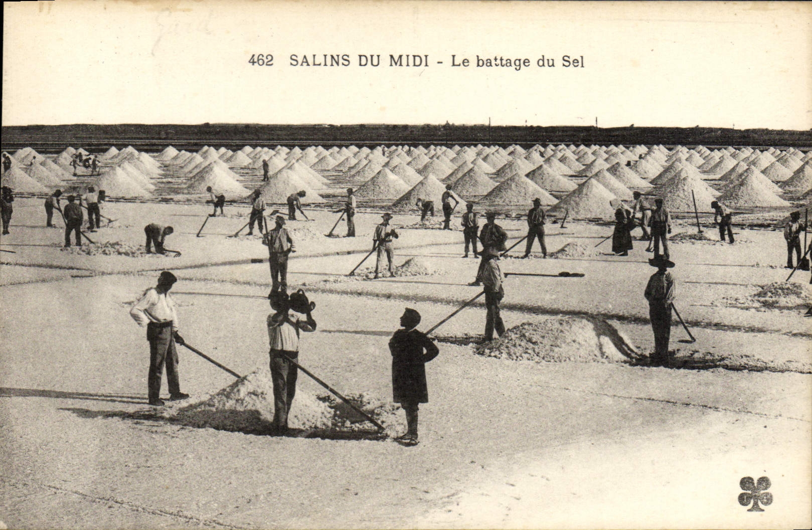 Salins du Midi — Le battage du Sel — n° 462