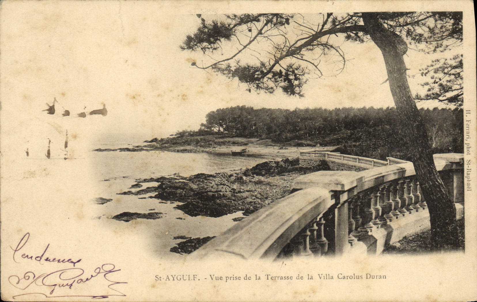 CPA St Aygulf Vue prise de la Terrasse de la Villa Carolus Duran