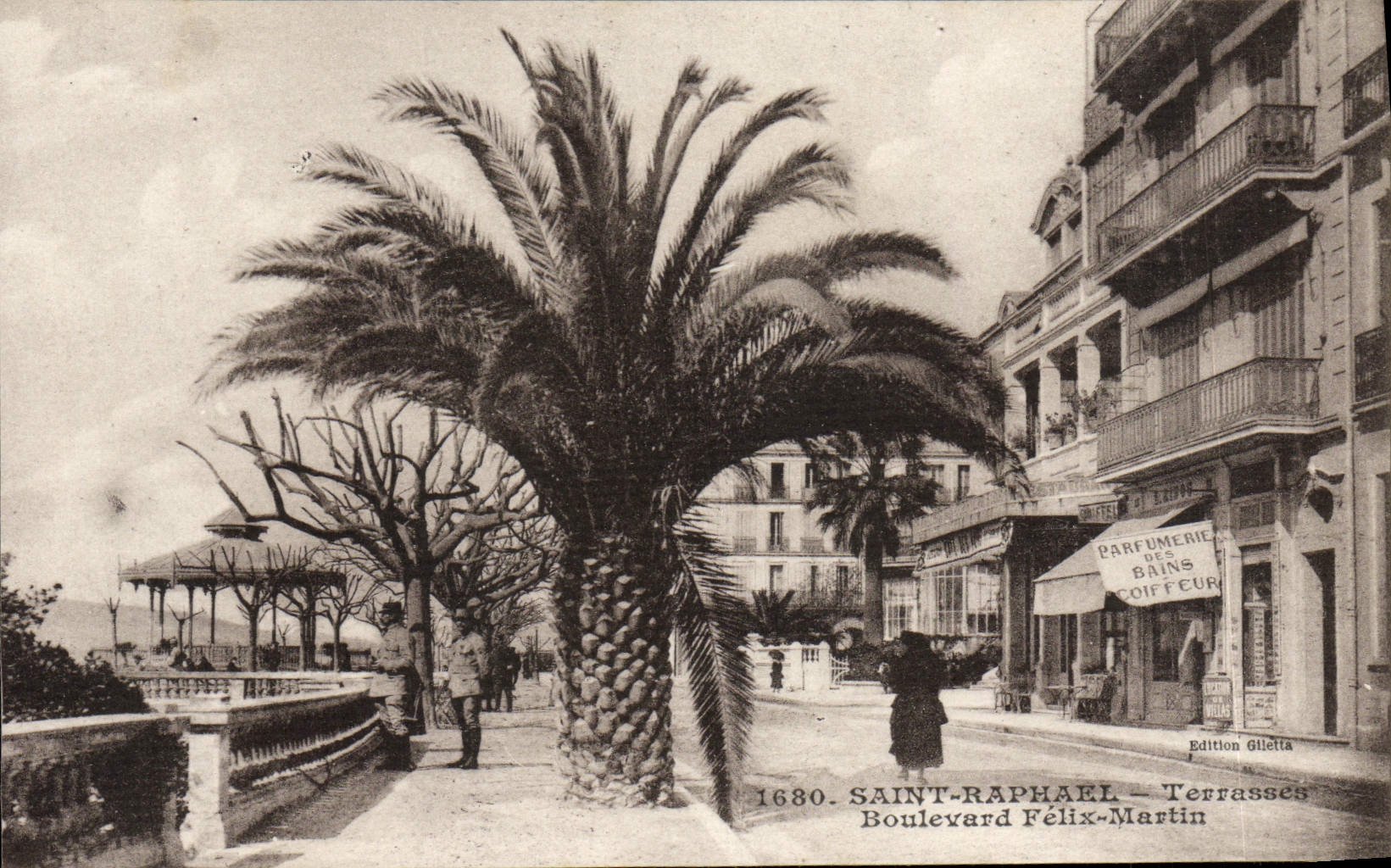 CPA Saint Raphael Terrasses Boulevard Felix Martin Coiffeur