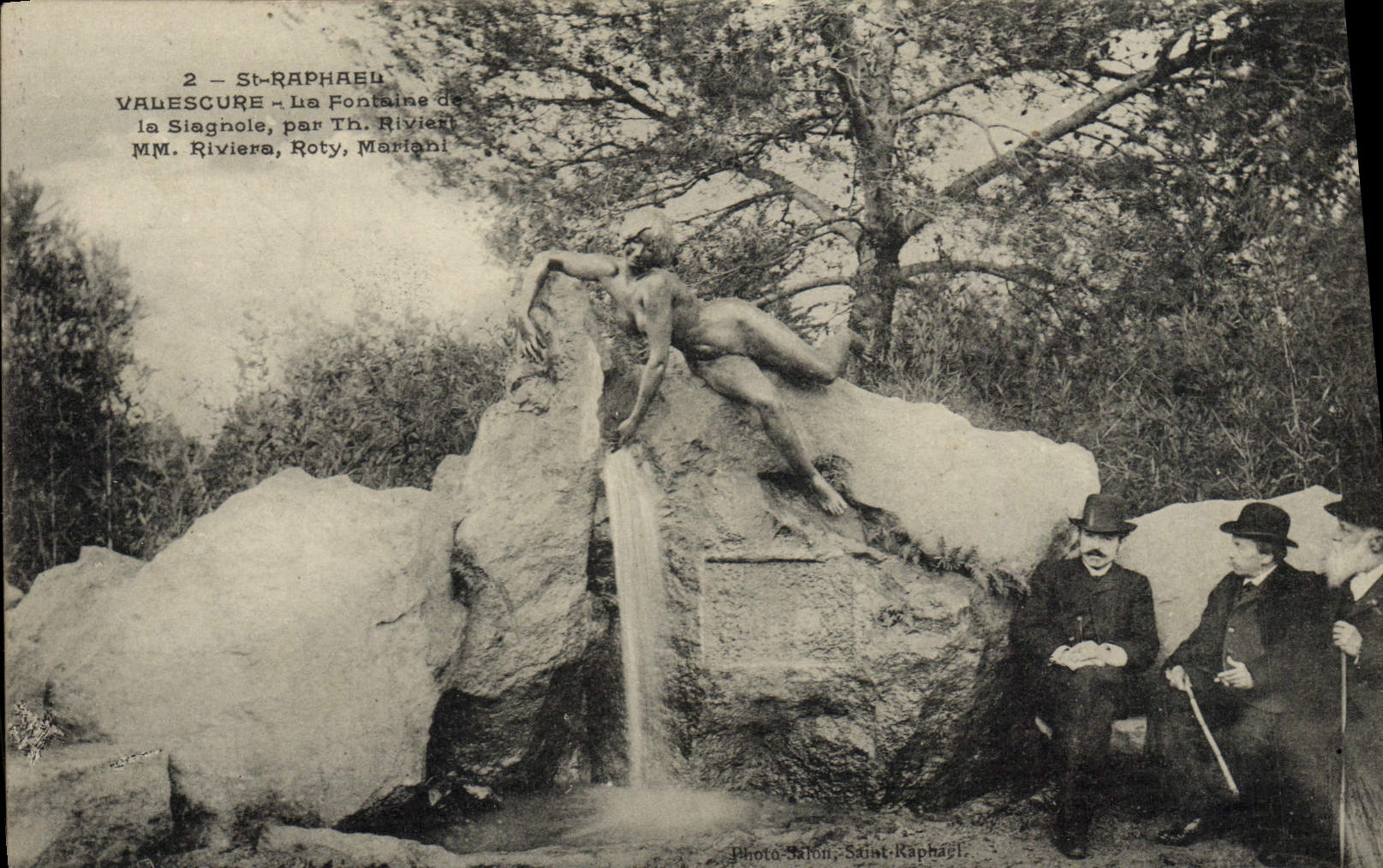 St-Raphaël - La Fontaine de la Siagnole - von Th. Rivieri, Roty, Mariani