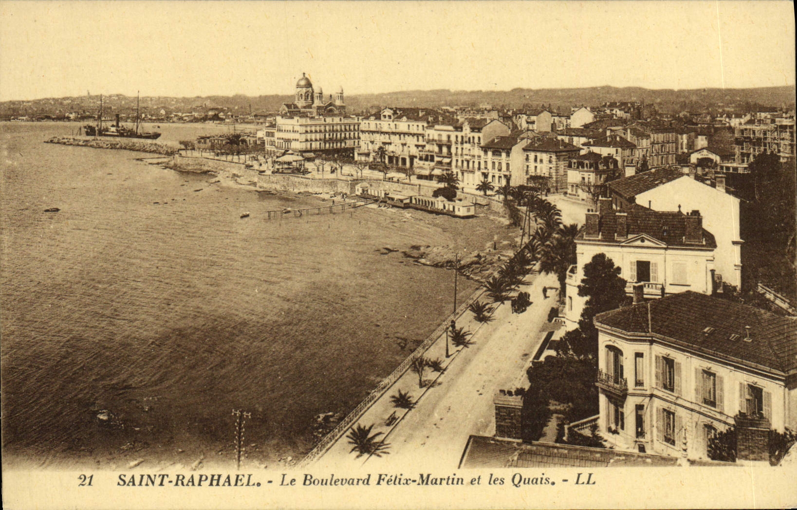 CPA Saint Raphael Le Boulevard Felix Martin les Quais