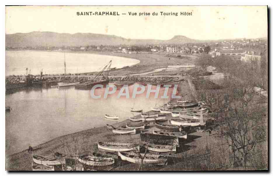 CPA Saint Raphael Vue prise du Touring Hotel Bateaux