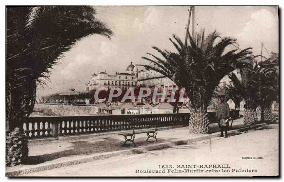 Saint-Raphaël — Boulevard Félix-Martin entre les Palmiers — Édition Gilletta n°1643