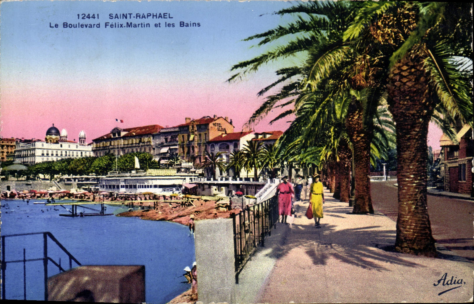 Saint-Raphaël — Le Boulevard Félix-Martin et les Bains — Adia