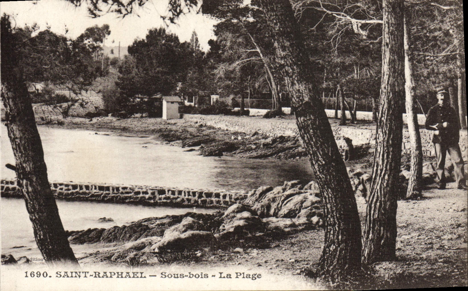 Saint-Raphaël — Sous-bois — La Plage — Édition 1690