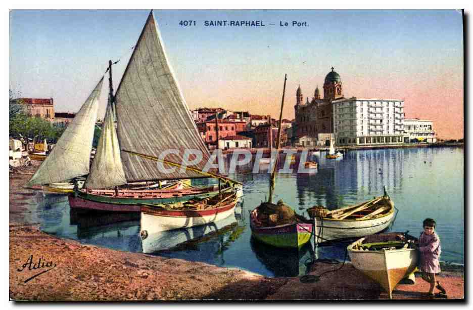 CPA Saint Raphael Le Port Bateaux