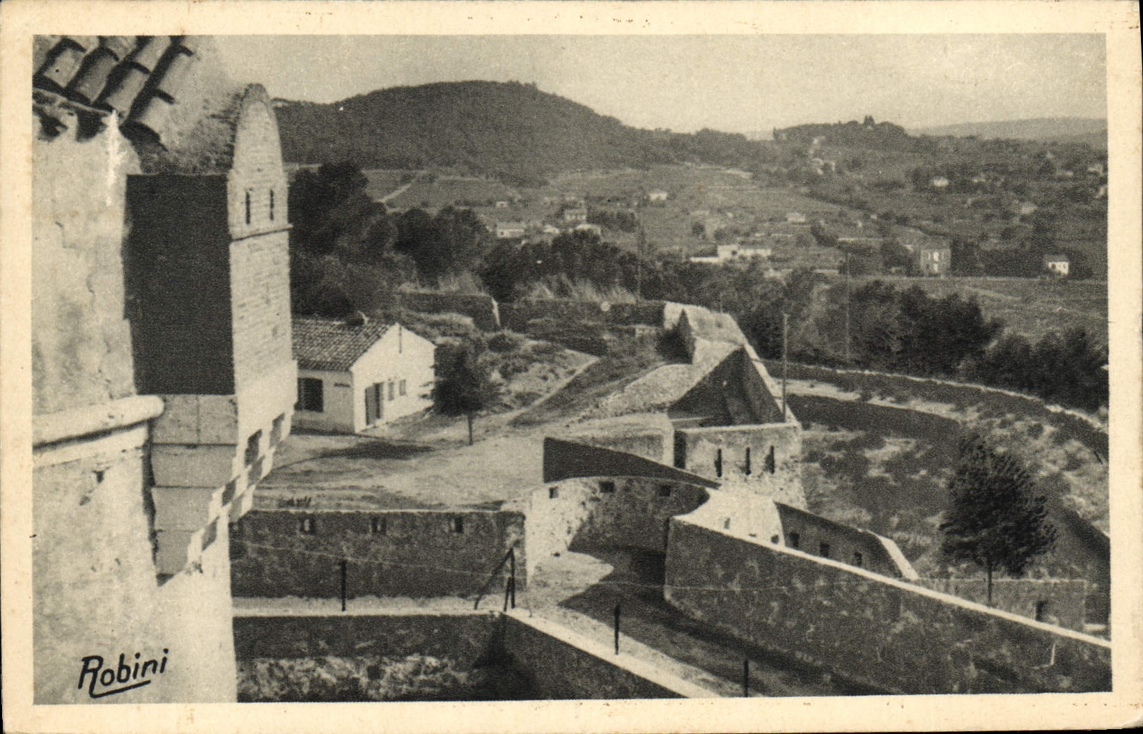 CPA Saint Tropez Citadelle Glacis et fortifications