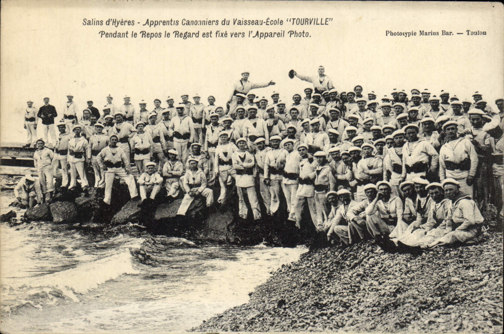 Salins d'Hyères - Apprentis Canonniers du Vaisseau-École 'TOURVILLE' — Photocopie Marius Bar — Toulon