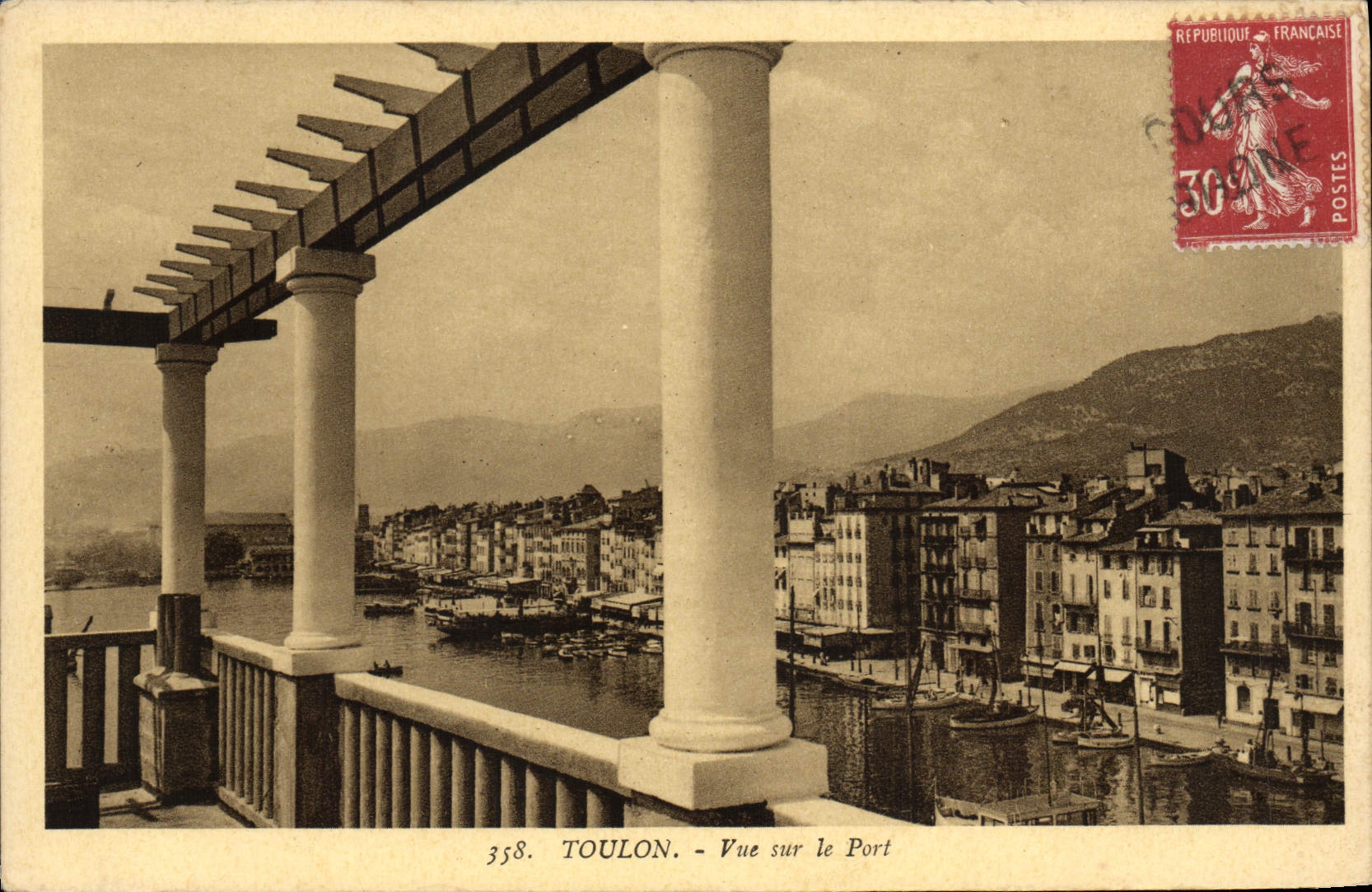 CPA Toulon Vue sur le Port 