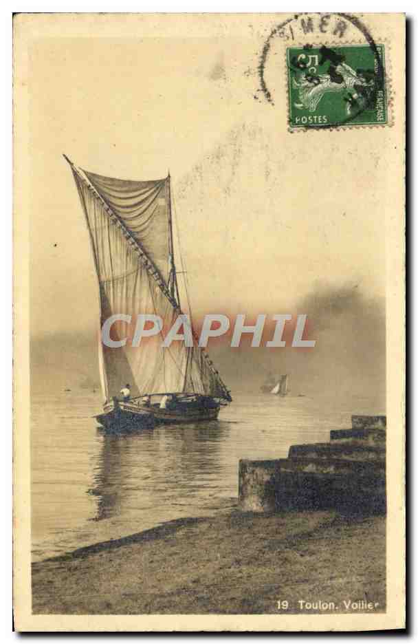Toulon. Voilier — Vue de la mer avec voilier — Art Photo-Guérin, Quai Cromstadt Toulon, n°19