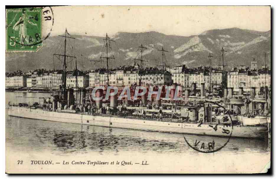 CPA Toulon Les Contre Torpilleurs et le Quai Bateau