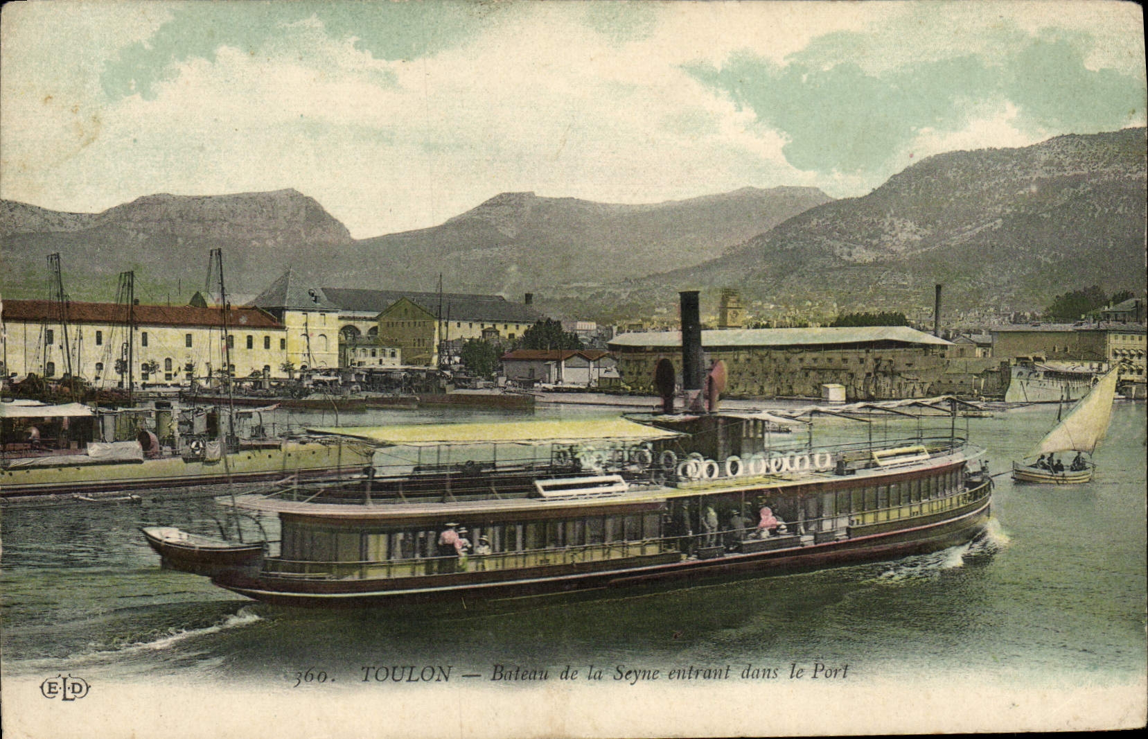 CPA Toulon Bateau de la Seyne entrant dans le Port Bateau