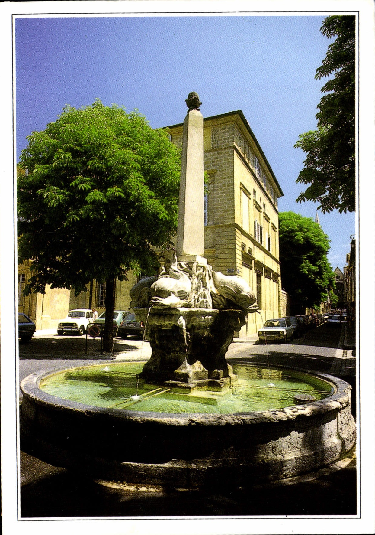 Fontaine des Quatre-Dauphins — Aix-en-Provence — Éditions AGEP