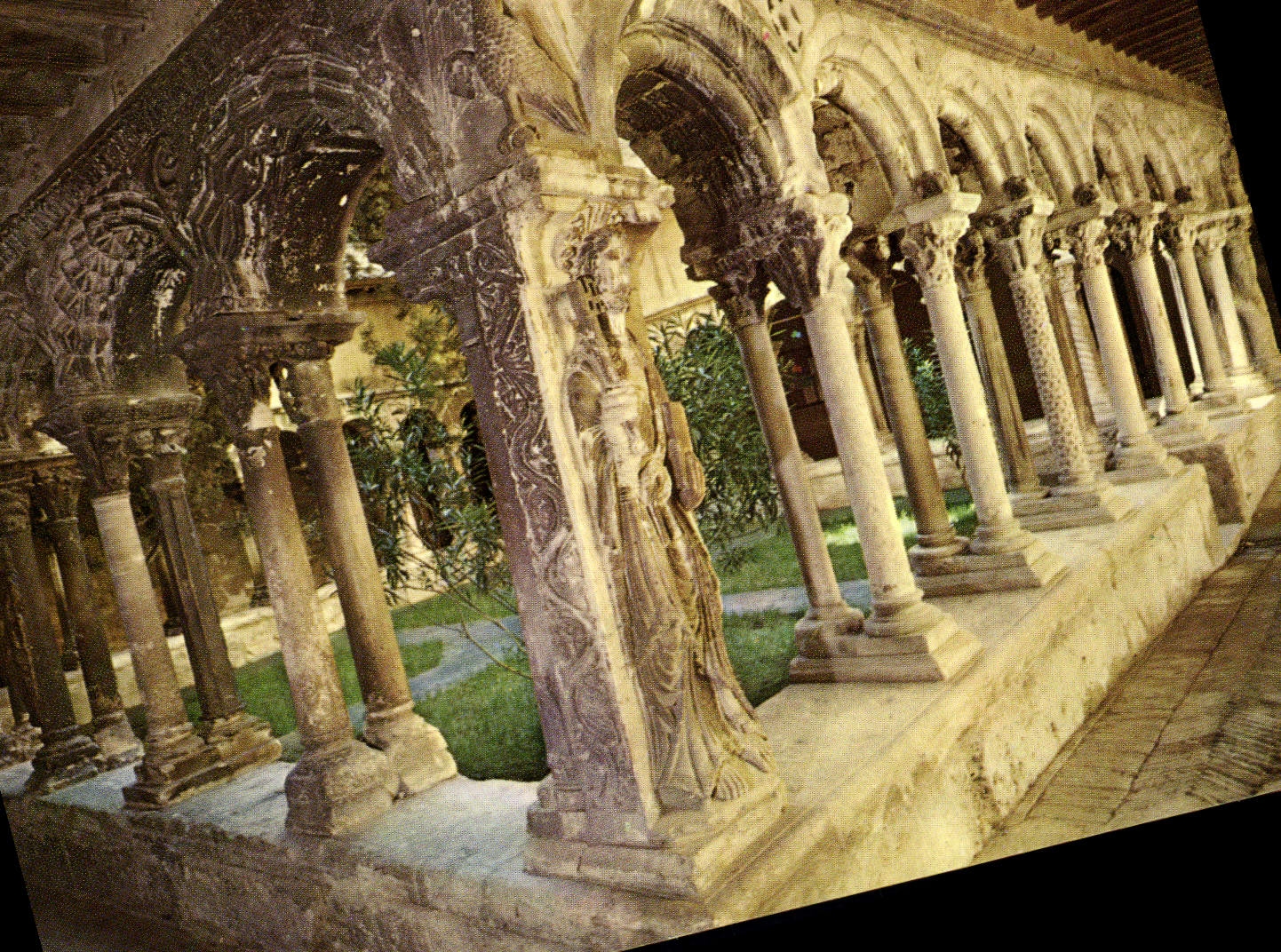 Le Cloître Saint-Sauveur — Aix-en-Provence — Société des Éditions de France