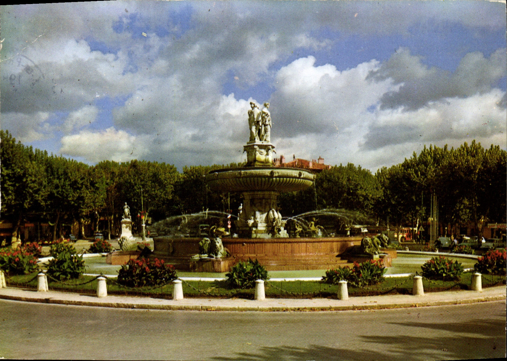 La Grande Fontaine sur la Rotonde (XIXe s.) — Aix-en-Provence — Éditions de France