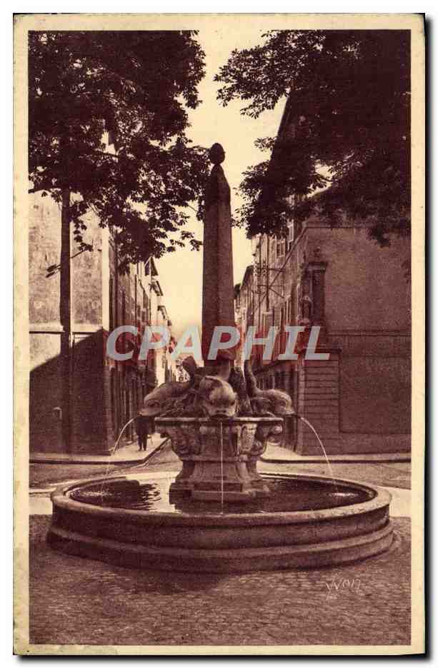 CPA Aix en Provence Fontaine des Quatre Dauphins 
