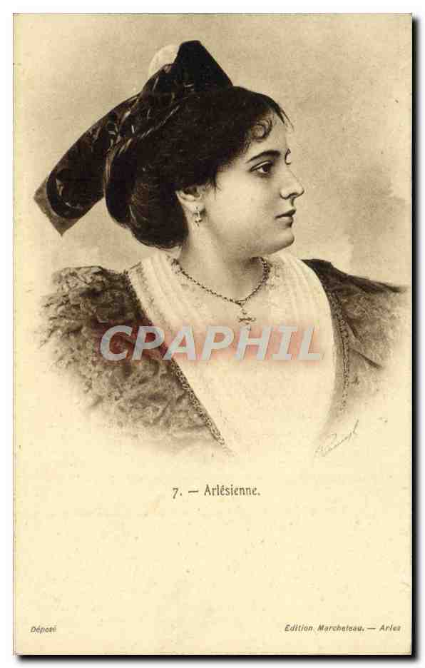 Arlésienne — Édition Marcheteau — Arles
