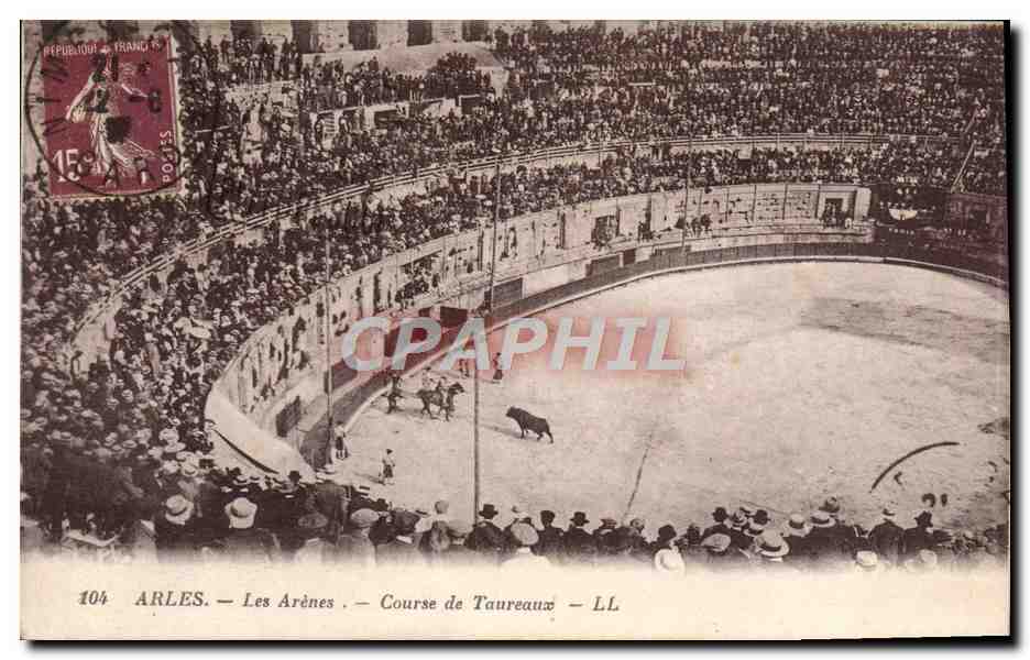 CPA Arles Les arenes Course de taureaux Corrida