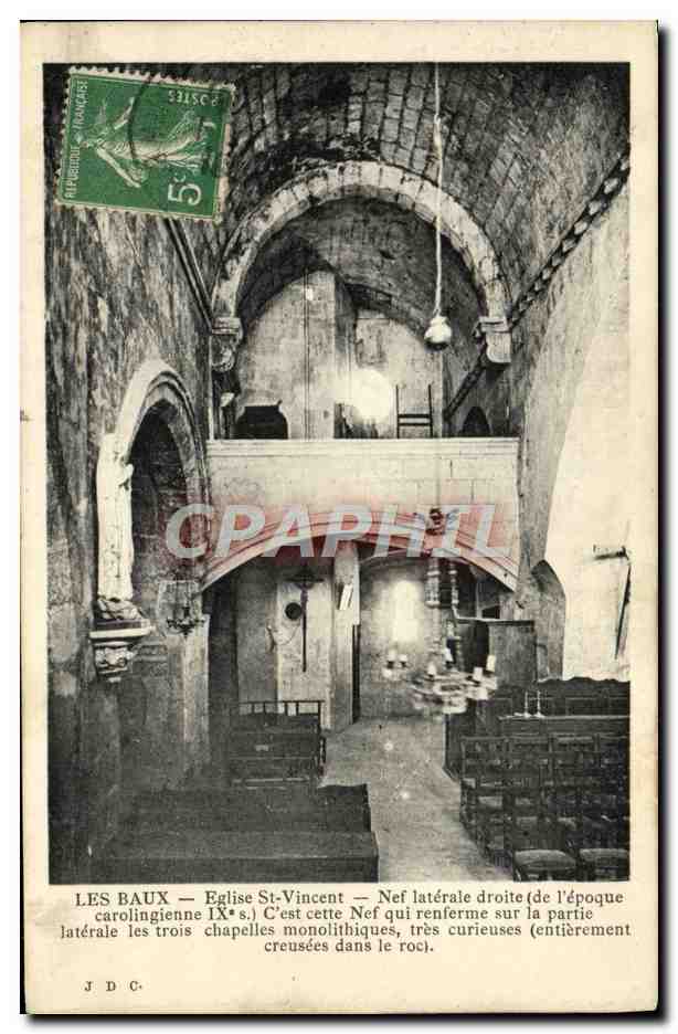 CPA les Baux Eglise St Vincent Nef Laterale Droite 