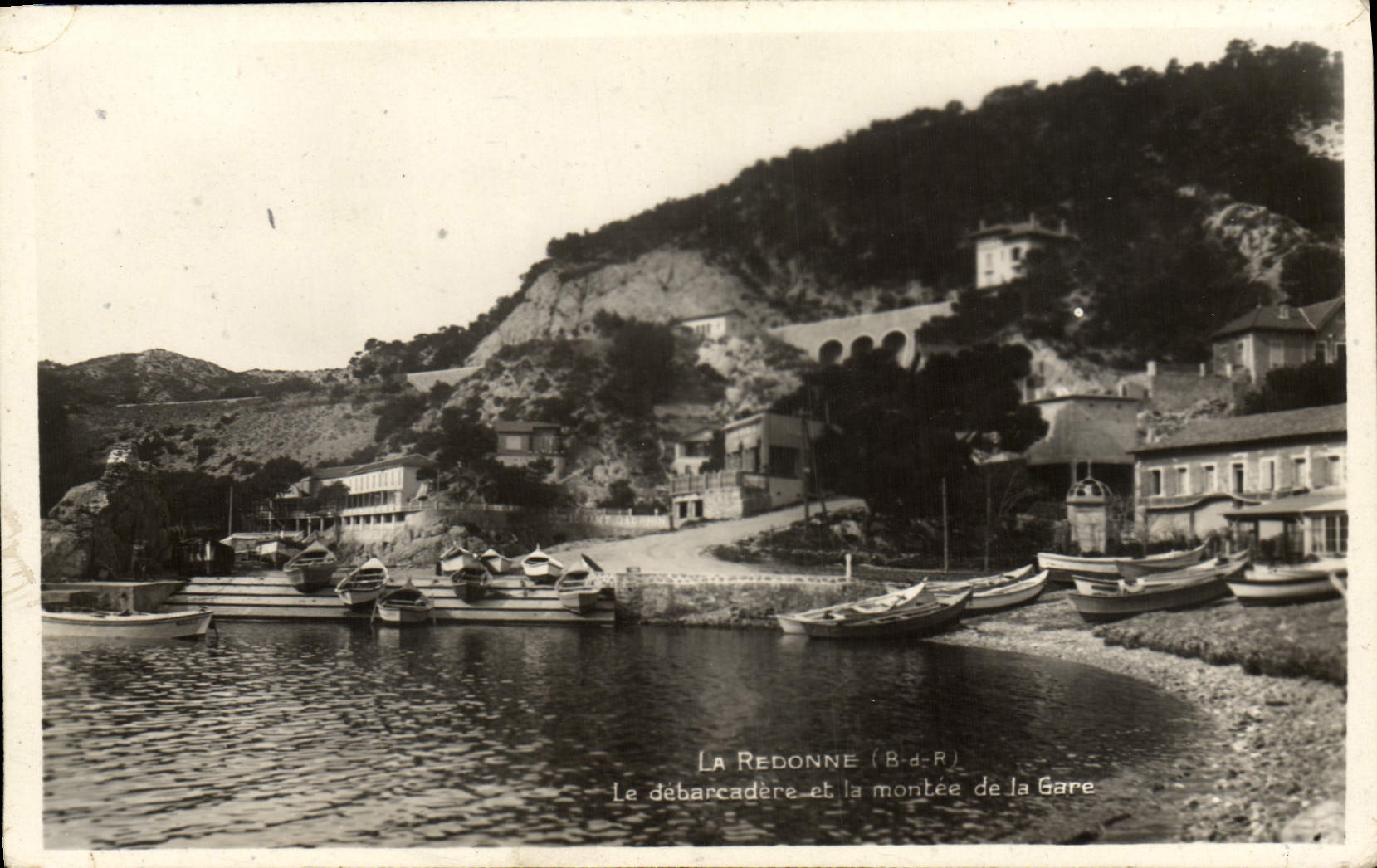 CPA La Redonne Le Debarcadere et la Monte de la Gare