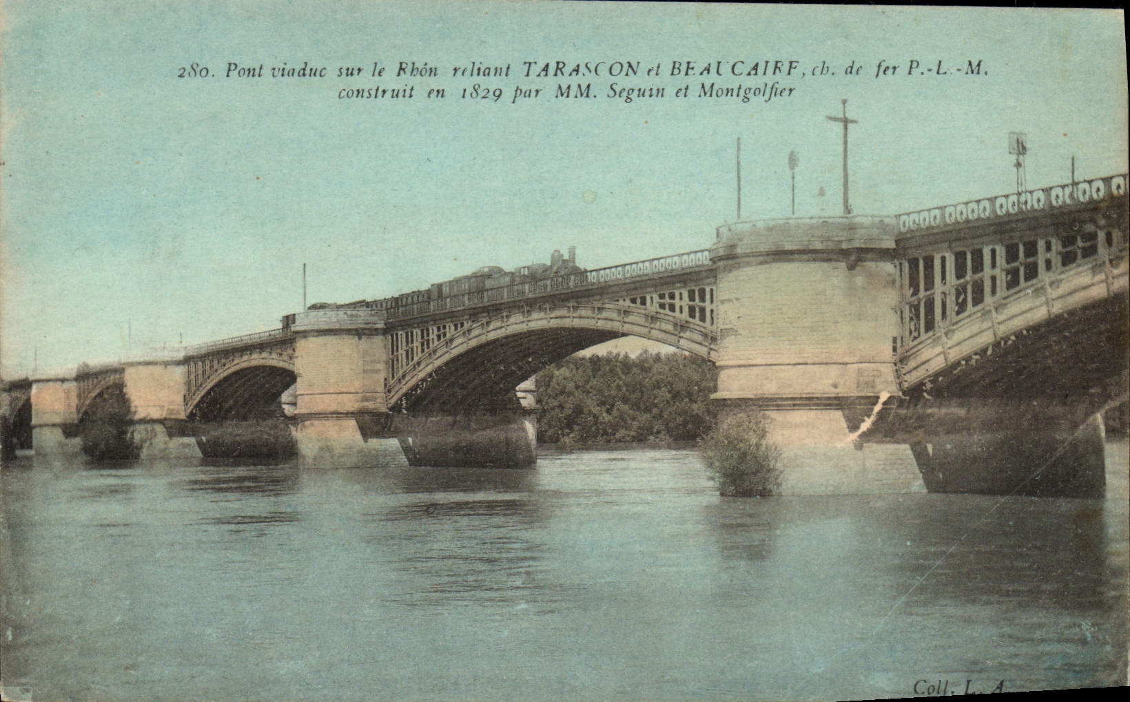 CPA Tarascon Pont viaduc sur le Rhone Train 