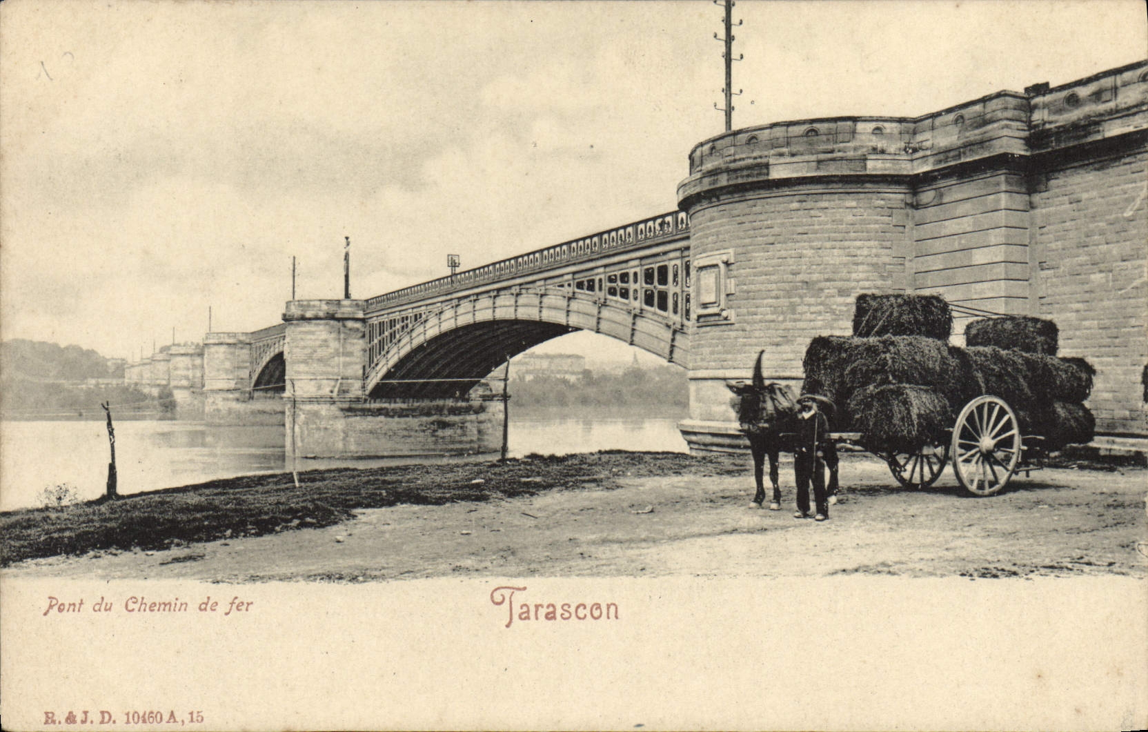 CPA Tarascon Pont du chemin de fer Charette 'animee)