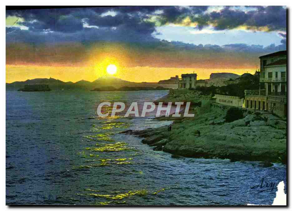 CPA Marseille Promenade de la Corniche Un Coucher de Soleil Sur Les Iles