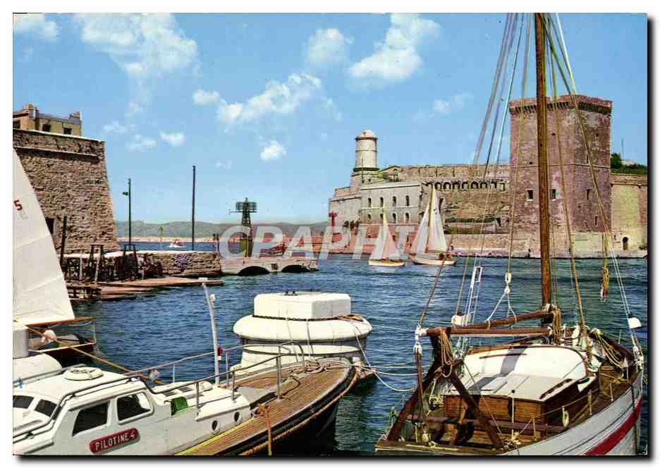 CPM Marseille Entree du Port et le Fort Saint Jean